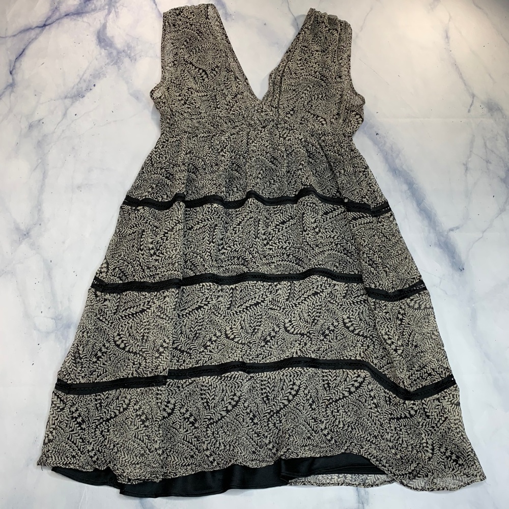 Guess by Marciano Kionna Deep V-Neck Silk Dress - Picture 4 of 8